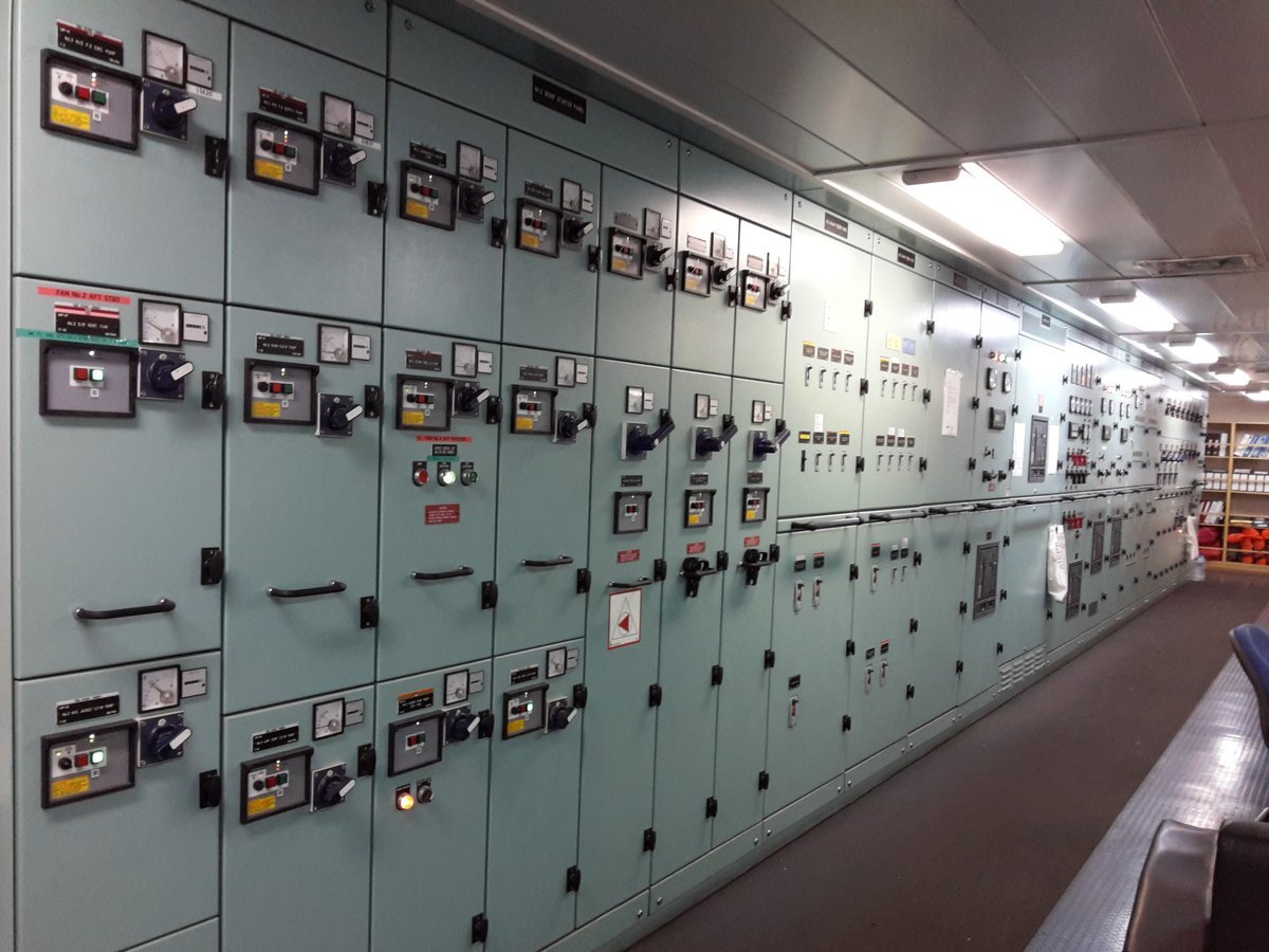 Main switchboard retrofit project